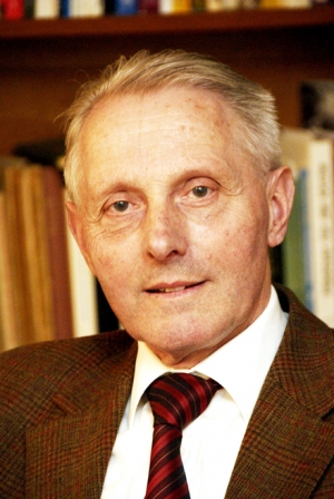 Gerard J.M van den Aardveg